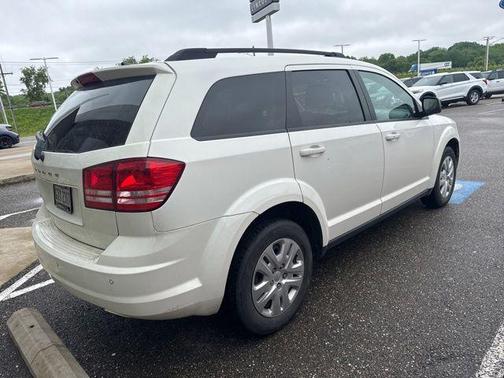 Vice White 2020 Dodge Journey SE Value