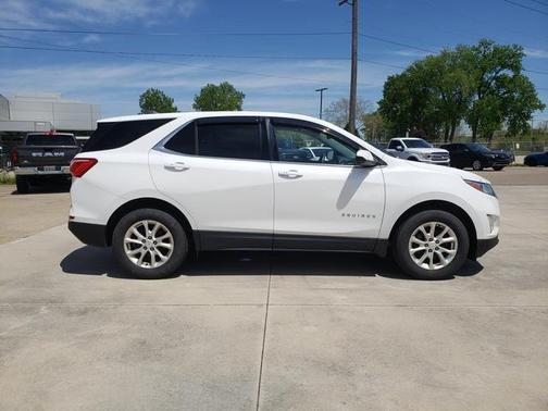 Summit White 2018 Chevrolet Equinox LT