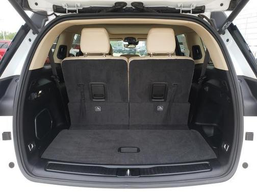Bright White Clearcoat 2021 Jeep Grand Cherokee L Limited