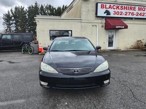 Black 2005 Toyota Camry XLE V6