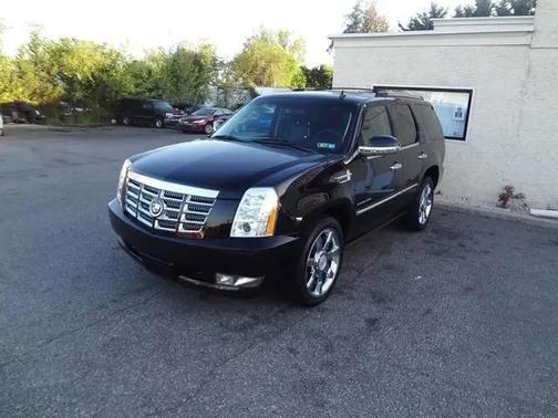 BLACK 2011 Cadillac Escalade Premium