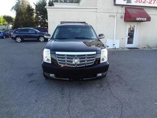 BLACK 2011 Cadillac Escalade Premium