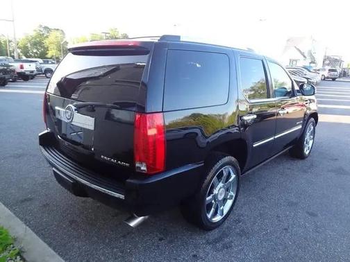 BLACK 2011 Cadillac Escalade Premium