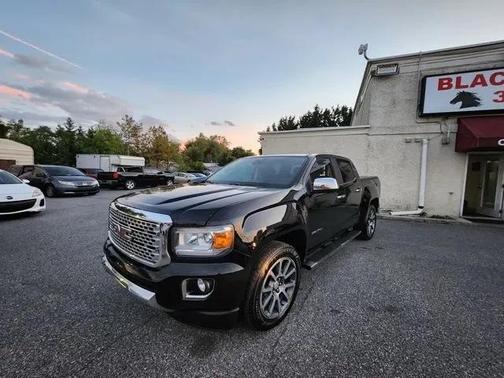 Onyx Black 2018 GMC Canyon Denali
