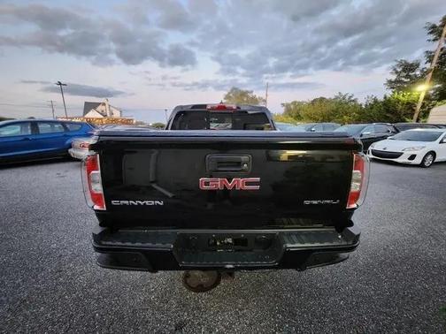 Onyx Black 2018 GMC Canyon Denali