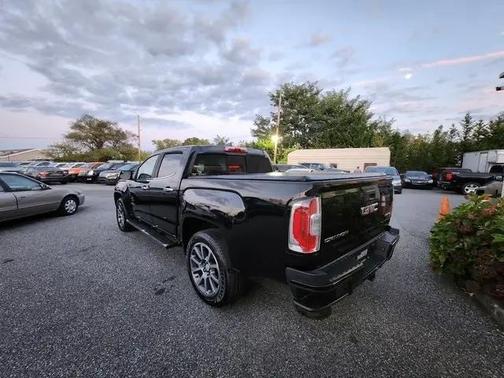 Onyx Black 2018 GMC Canyon Denali