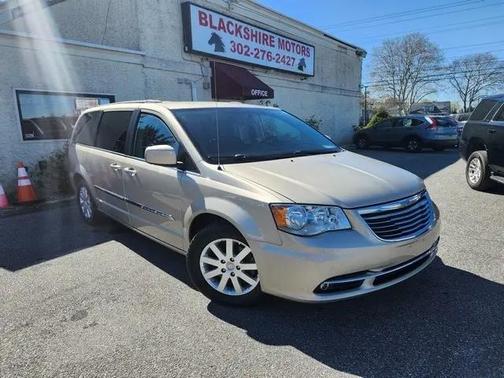 Cashmere/Sandstone Pearlcoat 2015 Chrysler Town & Country Touring