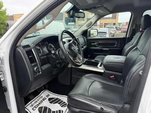Bright White Clearcoat 2015 RAM 1500 Laramie