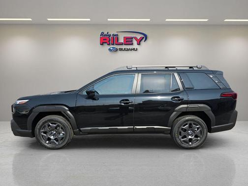 Crystal Black Silica 2026 Subaru Outback Premium