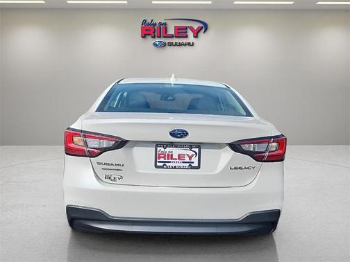 2025 Subaru Legacy Base