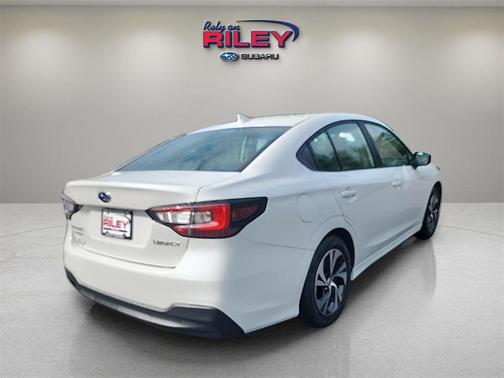 2025 Subaru Legacy Base