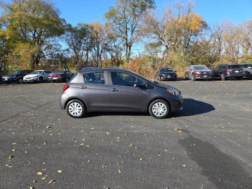 2017 Toyota Yaris L