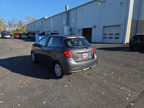 2017 Toyota Yaris L