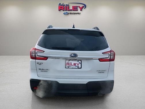 Crystal White Pearl 2026 Subaru Ascent Limited 7-Passenger