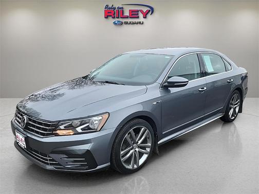 2017 Volkswagen Passat 1.8T R-Line w/Comfort