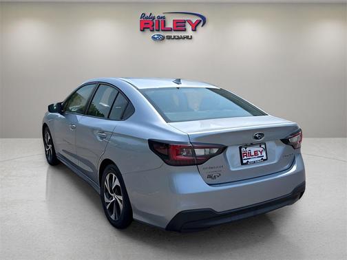 2023 Subaru Legacy Base