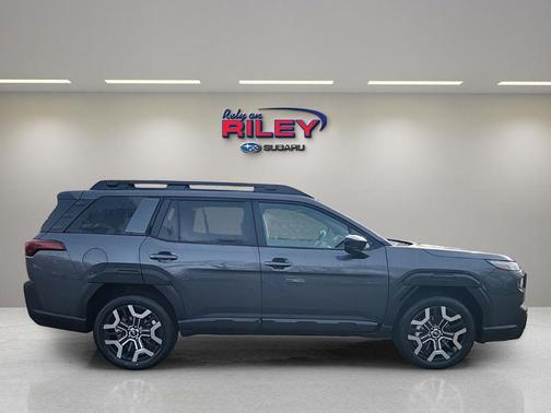 Magnetite Gray Metallic 2026 Subaru Outback Touring XT