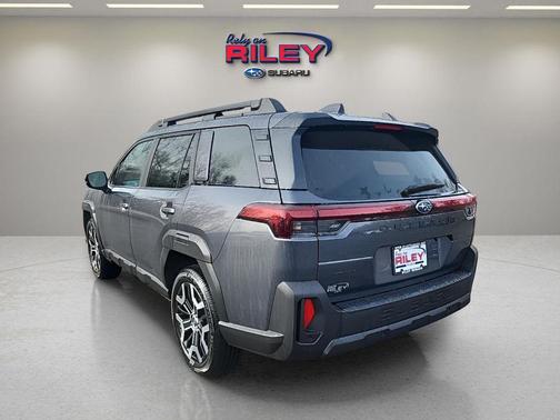 Magnetite Gray Metallic 2026 Subaru Outback Touring XT