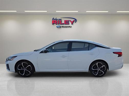 2024 Nissan Altima SR FWD