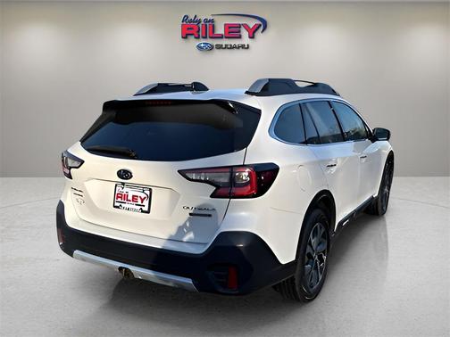 2022 Subaru Outback Touring