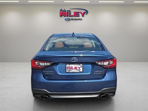 2022 Subaru Legacy Touring XT