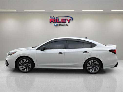 2025 Subaru Legacy Touring XT