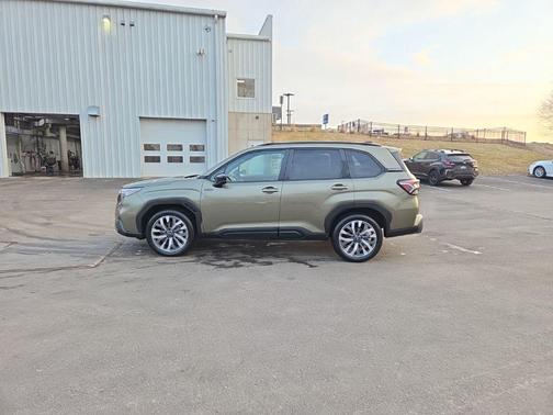 2025 Subaru Forester Hybrid Touring