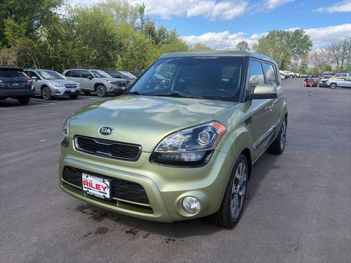 Alien Pearl Metallic 2013 Kia Soul !