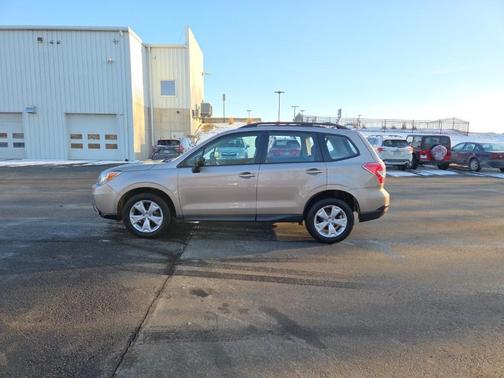 2015 Subaru Forester 2.5i