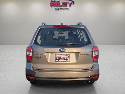 2015 Subaru Forester 2.5i