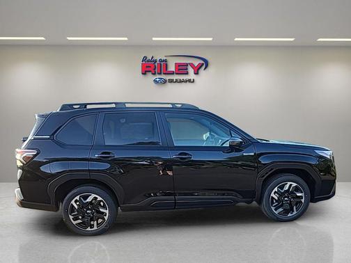 2025 Subaru Forester Hybrid Premium