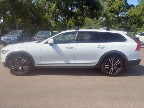 Ice White 2018 Volvo V90 Cross Country T5