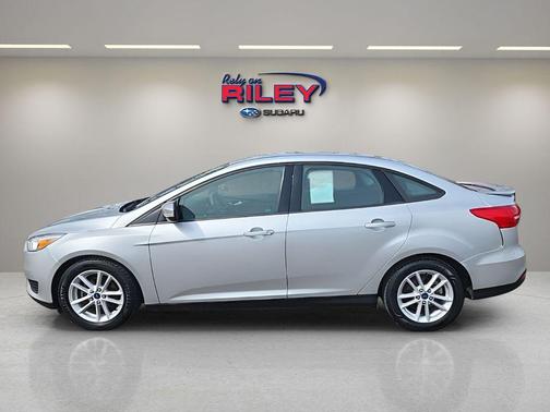Ingot Silver 2017 Ford Focus SE