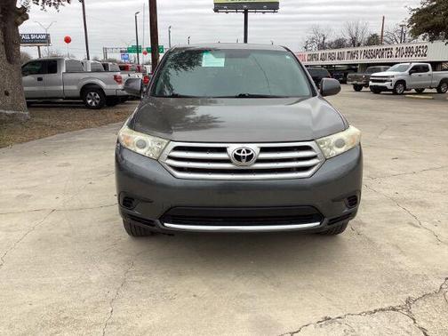 2011 Toyota Highlander SE