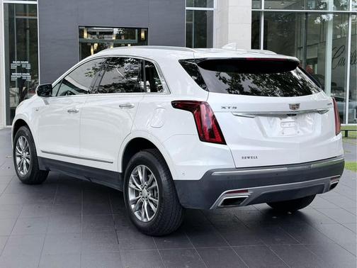 Crystal White Tricoat 2023 Cadillac XT5 Premium Luxury