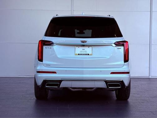 2025 Cadillac XT6 Premium Luxury AWD