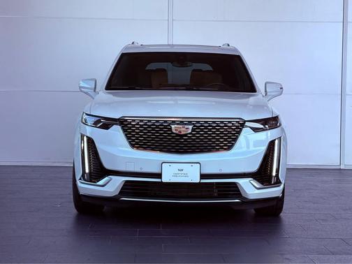 2025 Cadillac XT6 Premium Luxury AWD