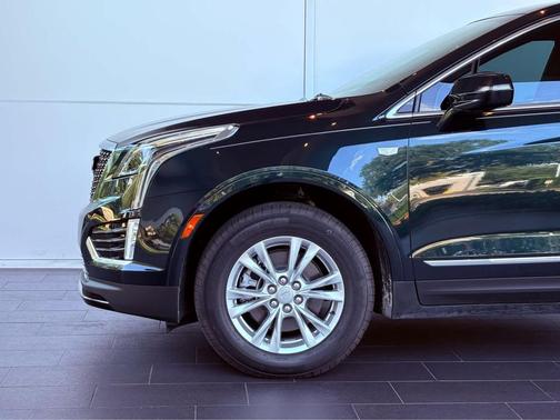 2025 Cadillac XT5 Luxury