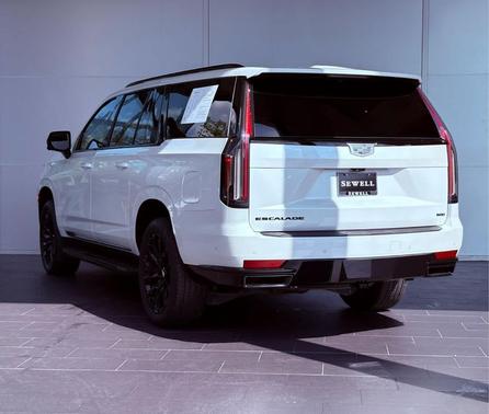 2022 Cadillac Escalade ESV Sport Platinum