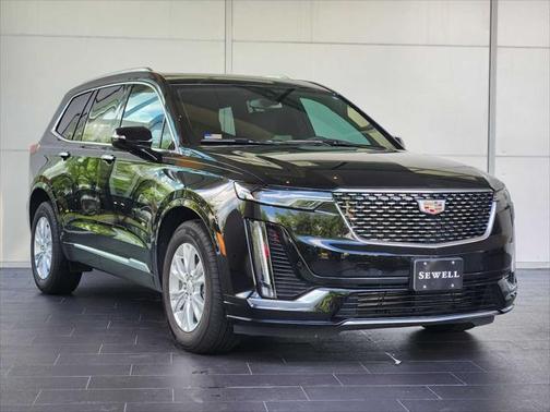 2025 Cadillac XT6 Luxury FWD