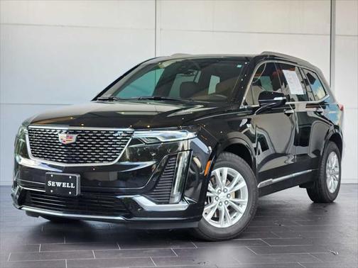 2025 Cadillac XT6 Luxury FWD
