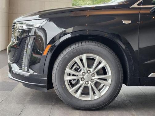 2025 Cadillac XT6 Luxury FWD