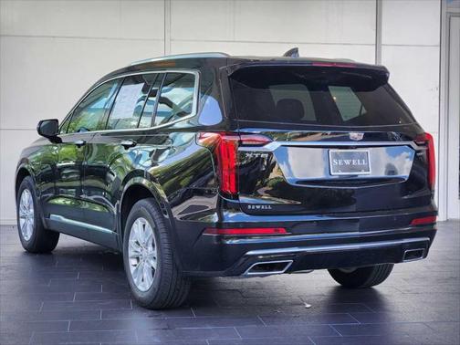 2025 Cadillac XT6 Luxury FWD