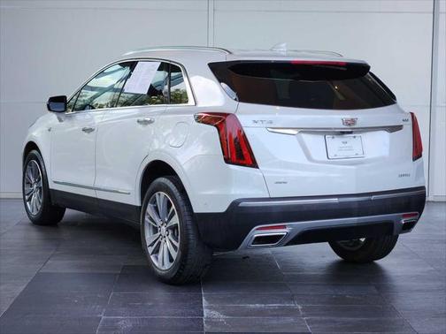 2022 Cadillac XT5 Premium Luxury