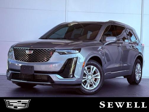 2023 Cadillac XT6 Luxury FWD