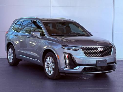 2023 Cadillac XT6 Luxury FWD