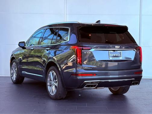 2023 Cadillac XT6 Premium Luxury FWD