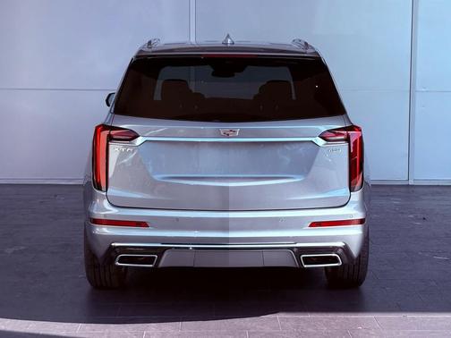 2025 Cadillac XT6 Premium Luxury FWD
