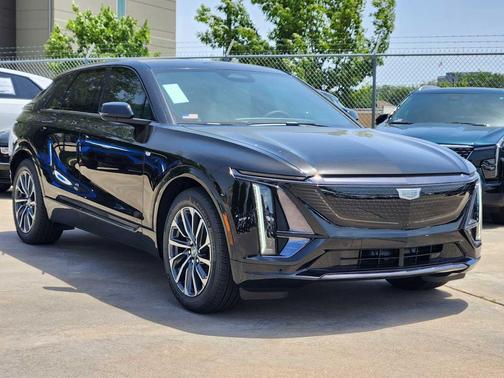 2025 Cadillac LYRIQ Sport