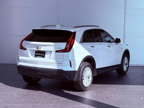 2024 Cadillac XT4 Luxury